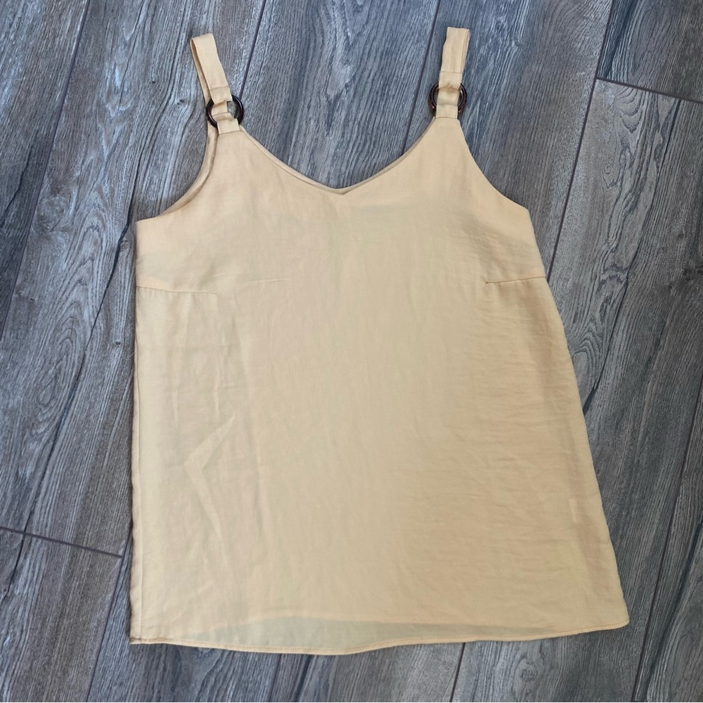 🩷Lily Morgan beige yellowy sleeveless top